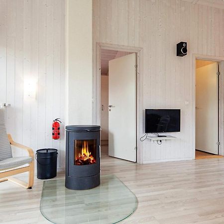 5 Person Holiday Home In เกรอมิทซ์ ภายนอก รูปภาพ