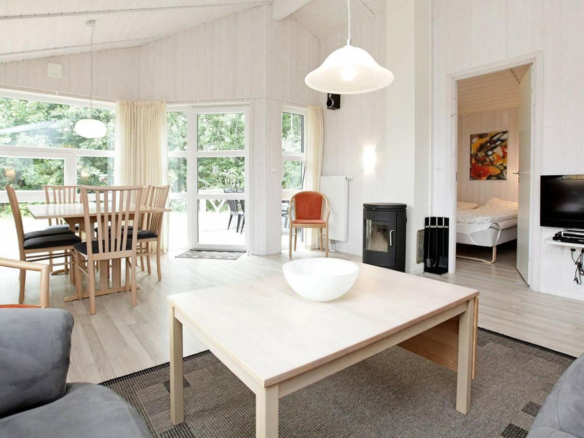 5 Person Holiday Home In เกรอมิทซ์ ภายนอก รูปภาพ